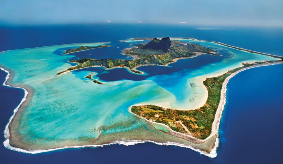 Mount Otemanu, Bora Bora, Tahiti.
