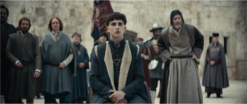 All Hail Henry V In The New Trailer For Netflix S The King