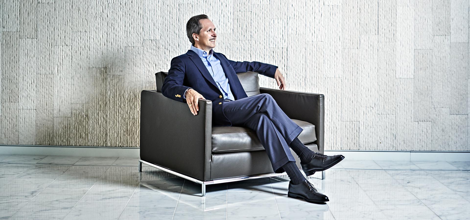 Spice King
CEO Lawrence Kurzius sits inside McCormickâs year-old headquarters in Hunt Valley, Maryland, thinking about whatâs next in flavor. An avid cook himself, he deep-fried his familyâs Thanksgiving turkey last year, after injecting it with Zatarainâs Cajun marinade and Frankâs RedHot buffalo sauce.