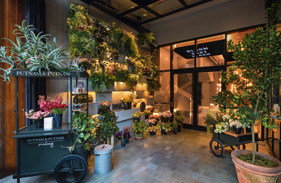 Putnam & Putnam in the lobby at Moxy Chelsea, Photo Credit: Michael Kleinberg