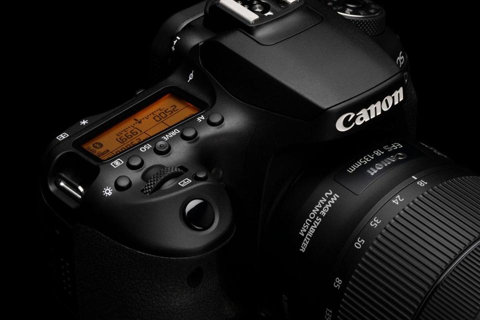camera review canon 80d vs canon 90d