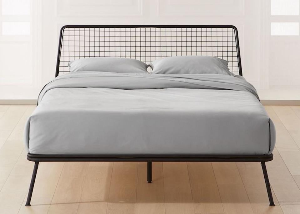 Niander Mesh Bed