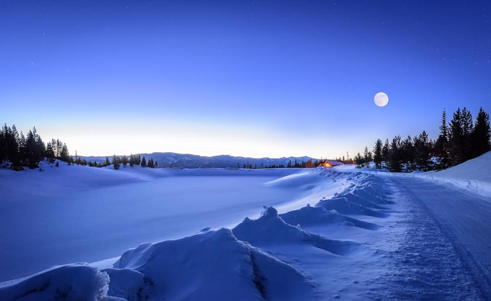 Montage Big Sky has direct ski access to Big Sky Resort and it’s 5,850 acres of world-class terrain with 300 named runs on four connected mountains. Montage residents and guests will enjoy an extensive network of hiking and mountain biking trails, as well as Nordic and snowshoe trails.