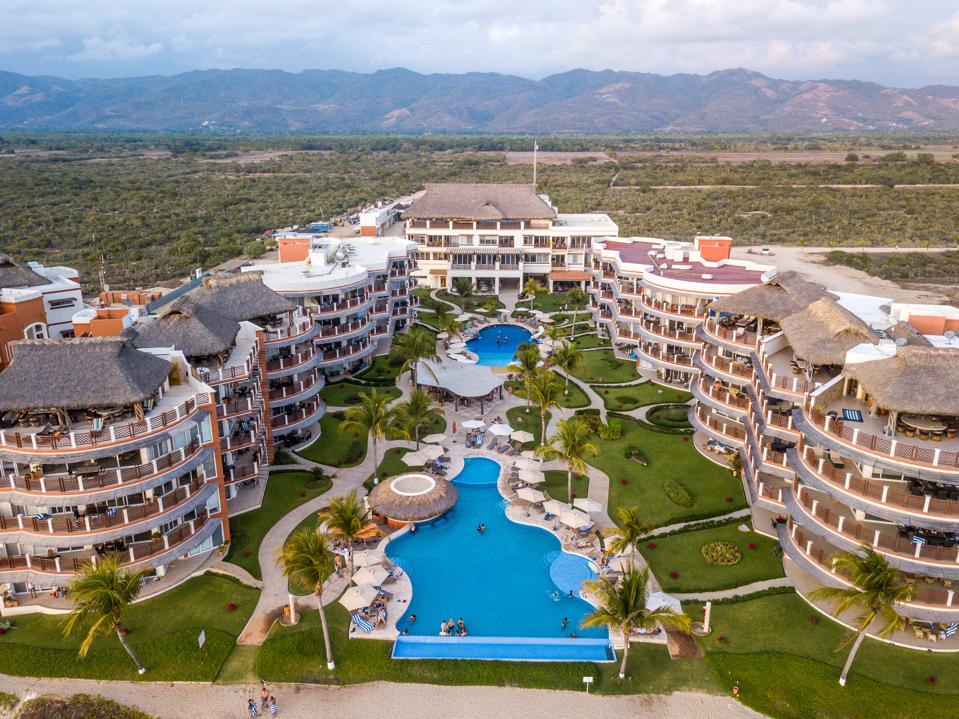 Vivo Resorts operates by a non-speculative and non-leveraged business model which means there is no bank involvement or private investor financing. This eliminates cash flow concerns and the risks of insolvency.