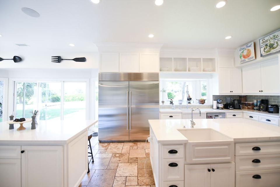 A kitchen made for cooking.