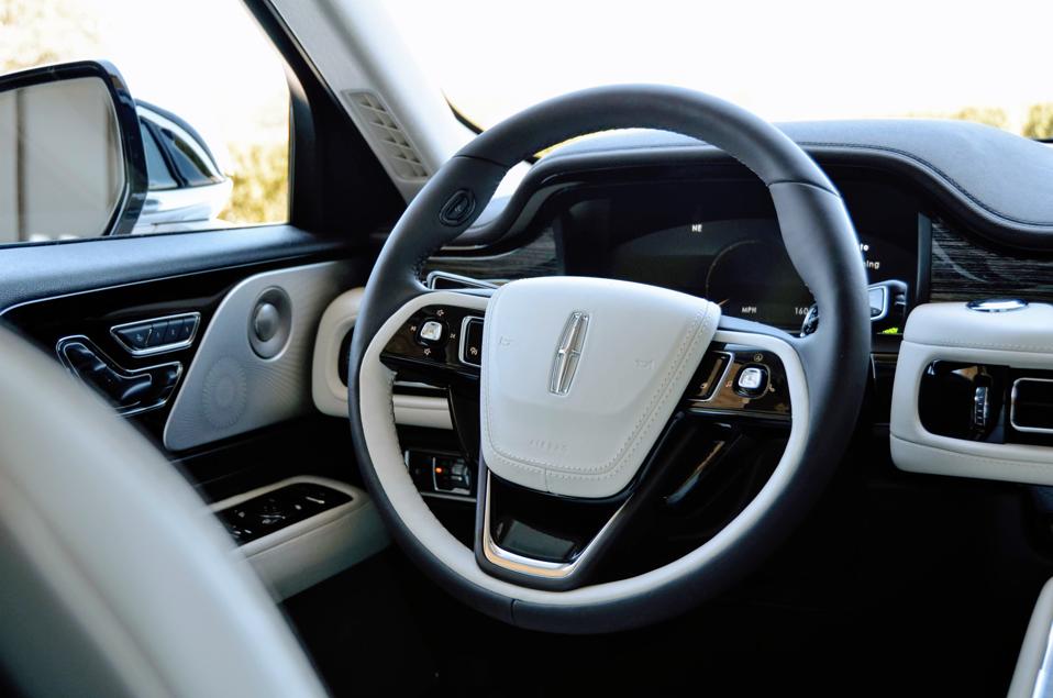 2020 Lincoln Aviator 3 Reasons We Love It
