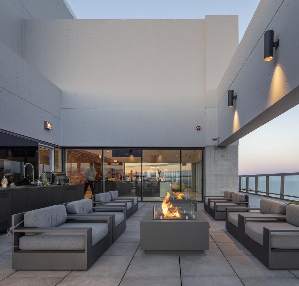 Luxury Penthouse Apartments In Exclusive Neighborhood photo
