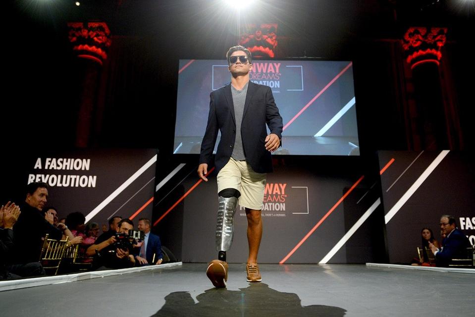 Fashion Show Runway 18