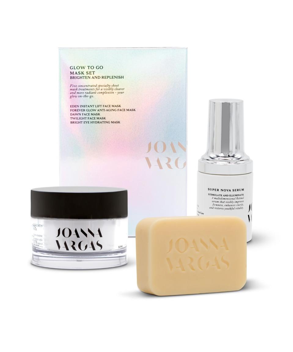 Joanna Vargas summer glow