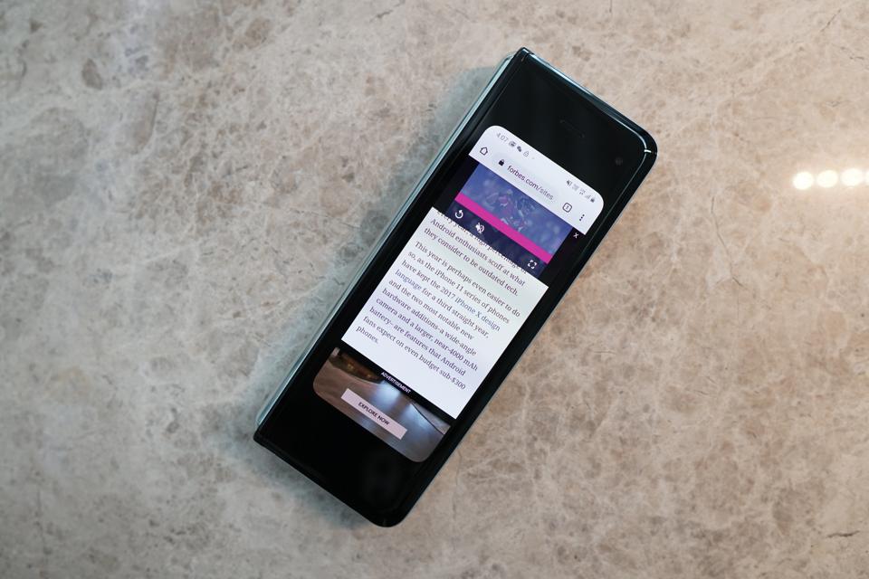 Samsung Galaxy Fold Review Fixed Retail Unit Only For