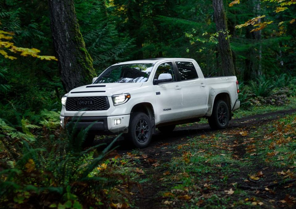 Review The 2020 Toyota Tundra Is A Beautiful Modern Dinosaur