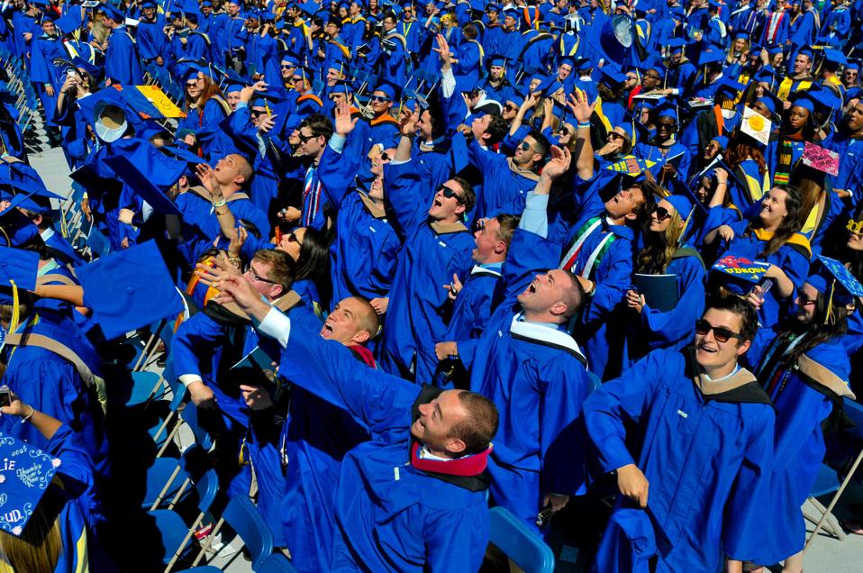 Deuda estudiantil milenaria a través de la demografía