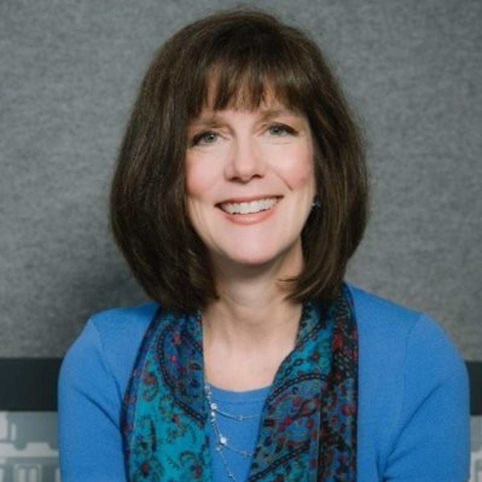 Headshot of Kate Cochran