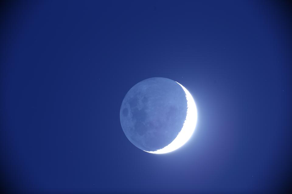 Exactly When And How To See A Dazzling Venus And Jupiter Kissed By A Crescent Moon This Week