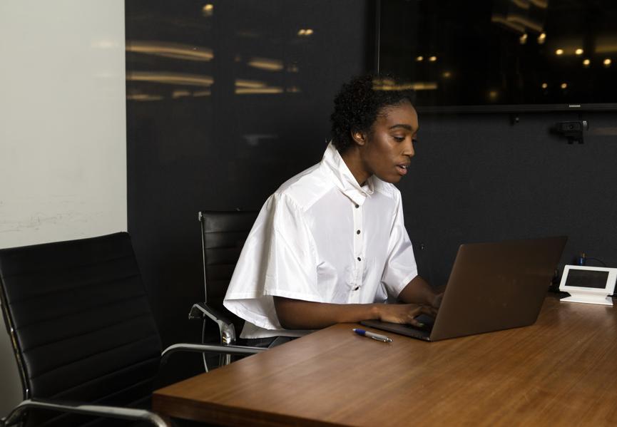 5 Tech Investors Discuss Why AI Companies Built By Diverse Teams Are A Better Bet