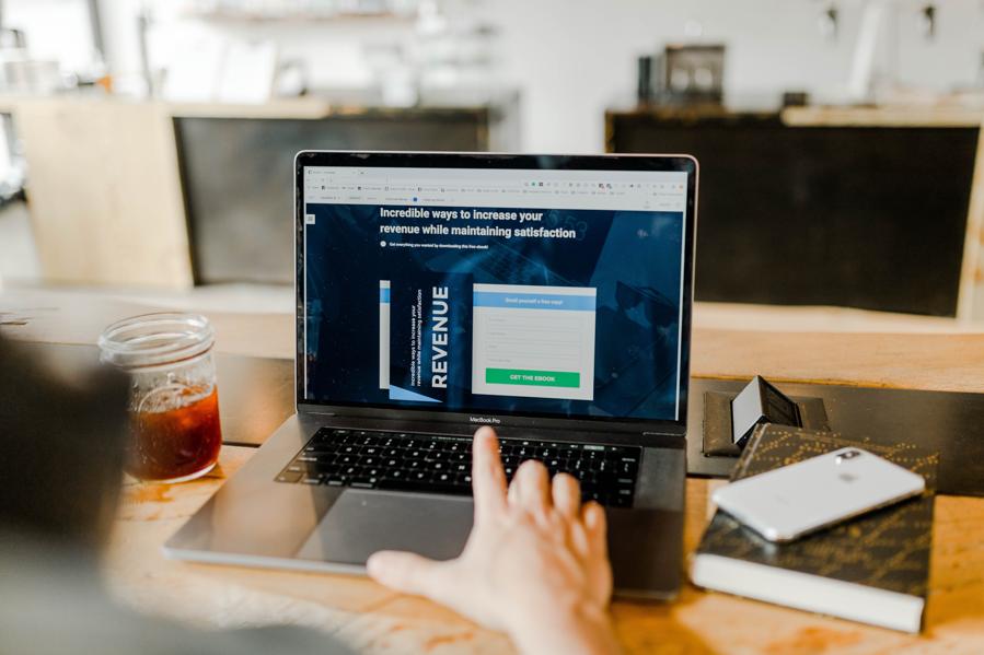 5 Types of Content Marketing Businesses Can Use to Improve Customer Experience