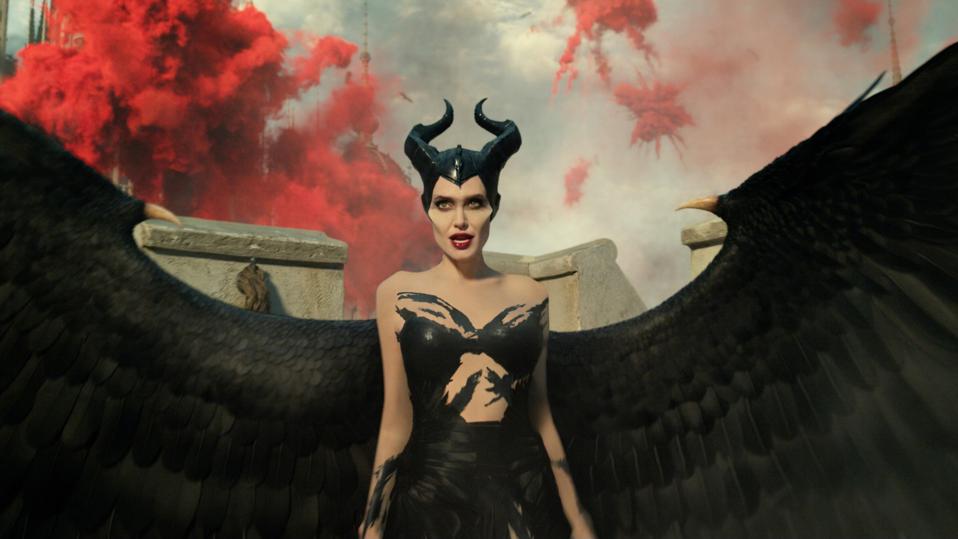 Box Office Maleficent 2 Bombs In North America Saves Face Overseas