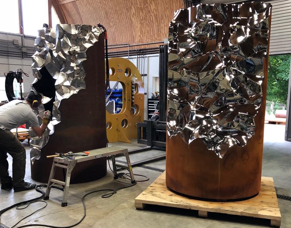 Work on Jonathan Prince's ″Shatter″ sculptures in his studio