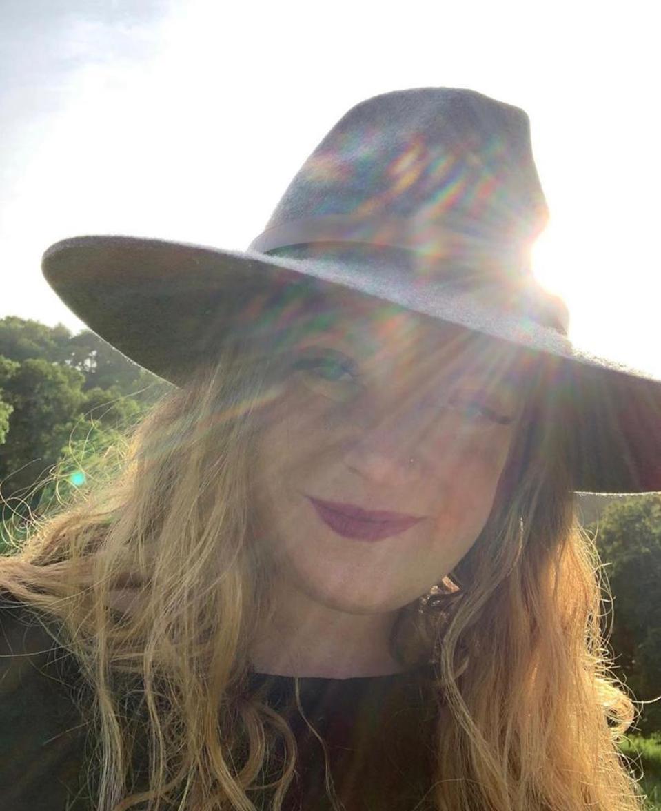 Kerry Hart Offers Feminine Take On Bruce Springsteen S Secret Garden