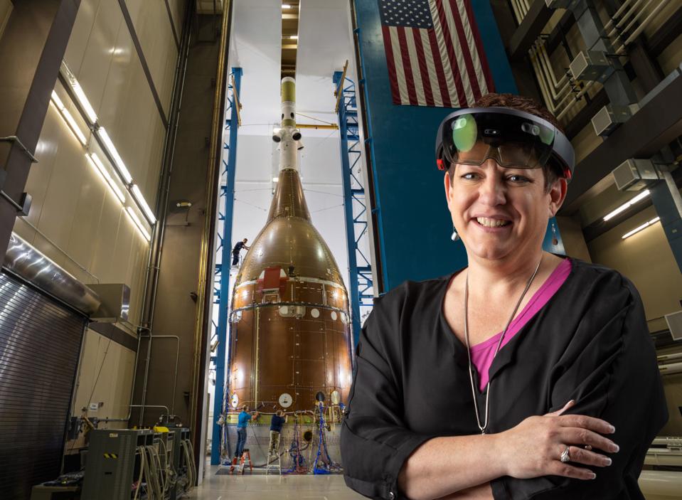 This Week In XR: LBVR eSports, AR Activations & Haptic Gloves For The Quest