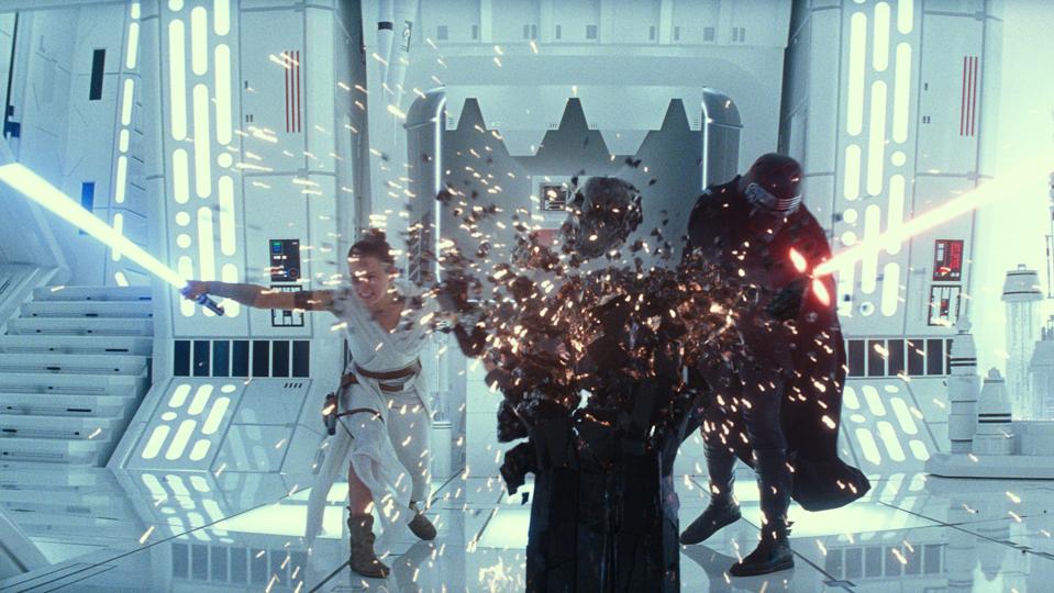 Daisy Ridley and Adam Driver in 'Star Wars: The Rise of Skywalker'