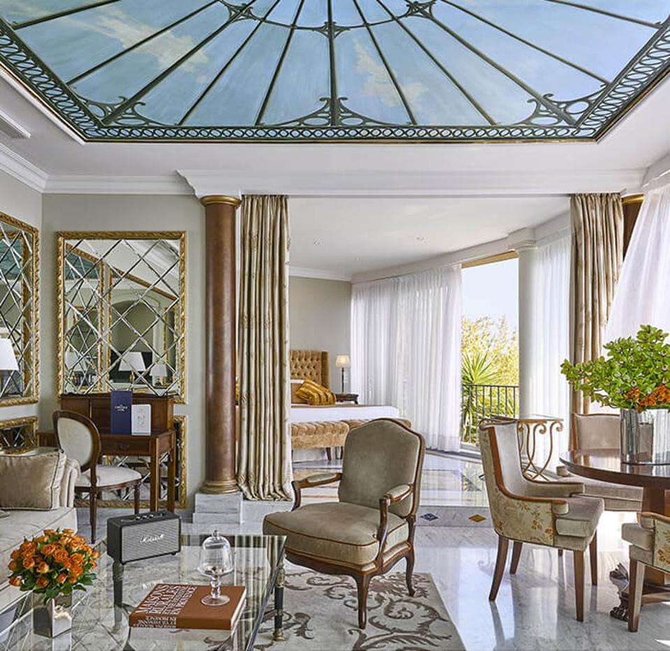 Ресторан Chateau de la chevre d’or