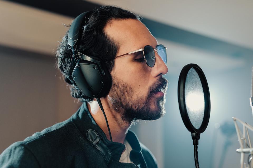 V Moda Enters The Pro Market With Its New M 0 Studio Headphones V Moda Enters The Pro Market With Its New M 0 Studio Headphones