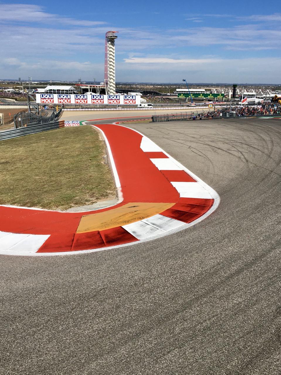 Austin Grand Prix Provides Thrills With Lewis Hamilton Securing 2019 ...