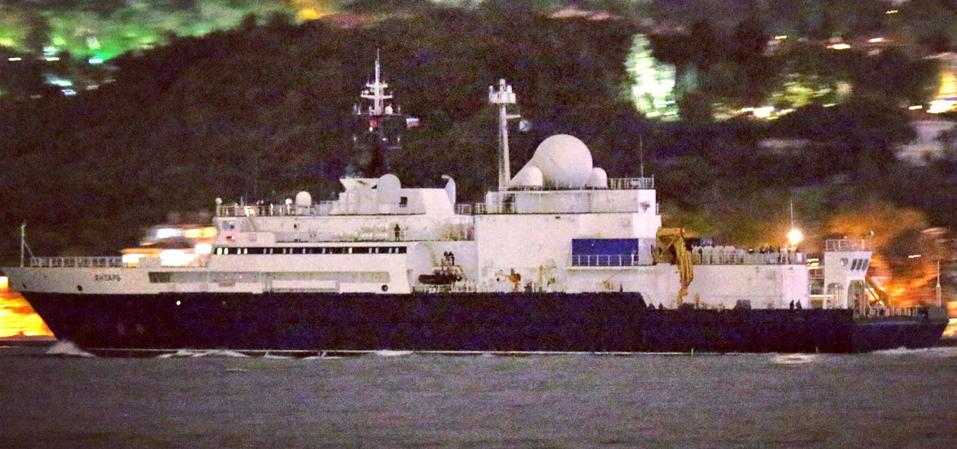 Russian Navy’s Project 22010 mini-sub host ship Yantar