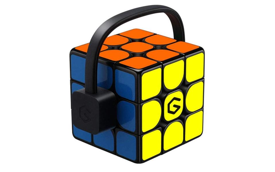 28 Gift Ideas For Tech Lovers You Might Not Have Considered