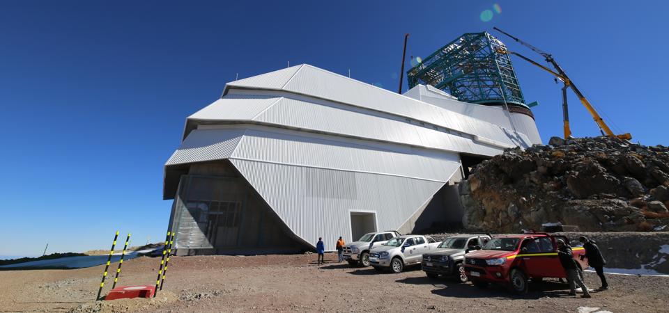 The exterior of the now-being-built LSST on Cerro Pachón.