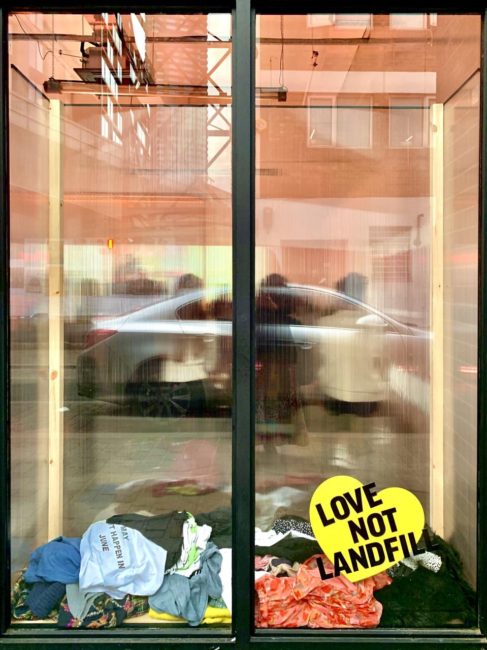 One Hot Second partnered with British charity Love Not Landfill to emphasise the sustainability benefits attached to buying digital.