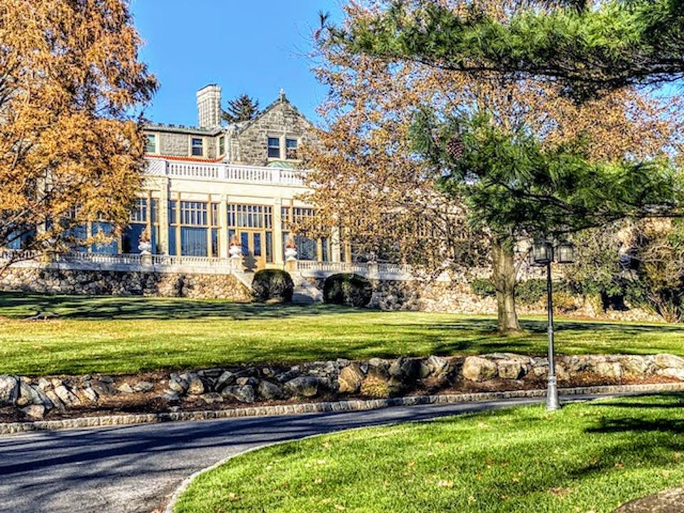 Approaching Tarrytown House Estate on the Hudson