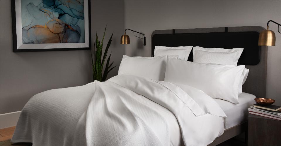 H By Frette Checkered Sateen Bed Bundle