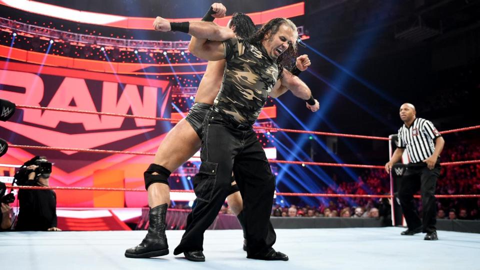 Matt Hardy VS Drew McIntyre en WWE Raw Matt Hardy VS Drew McIntyre en WWE Raw