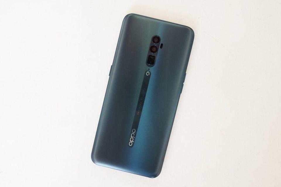 Oppo Reno 10X Zoom.