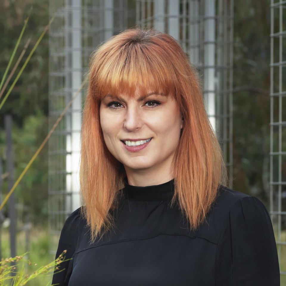 Jules Miller Headshot