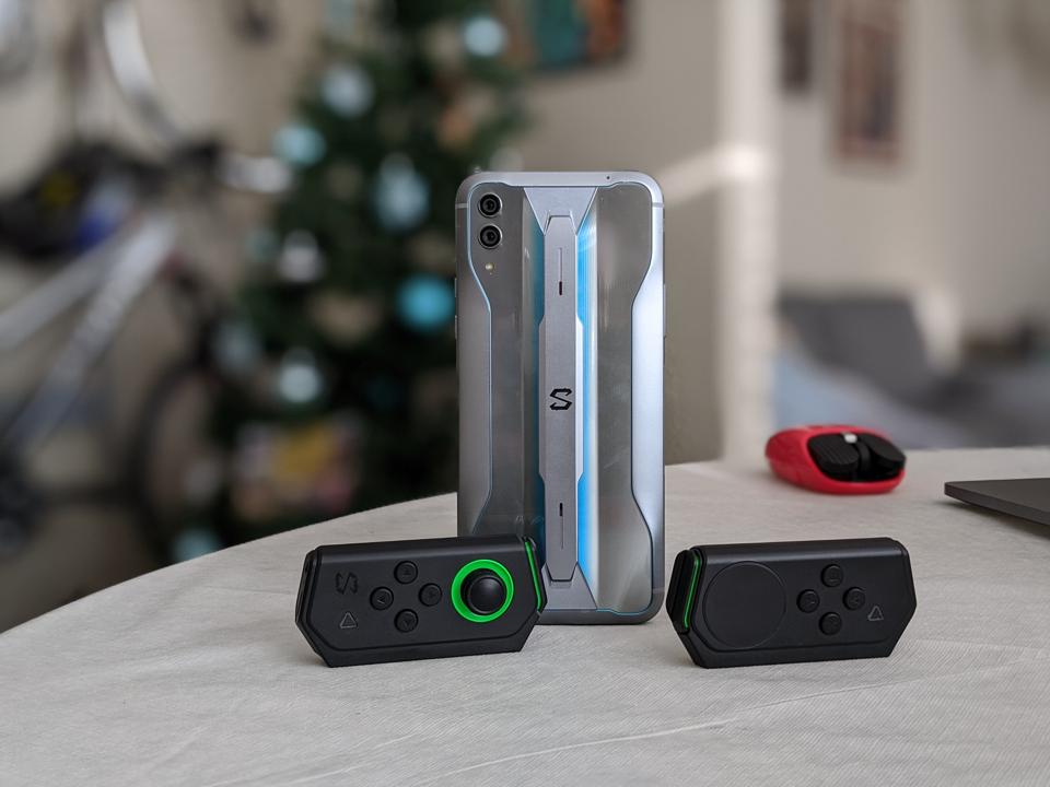 Xiaomi Blackshark 2 Pro Review Add On Turns It Into A Portable