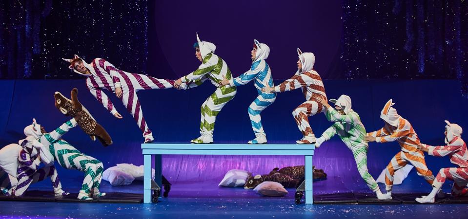 Cirque du Soleil's 'Twas the Night Before