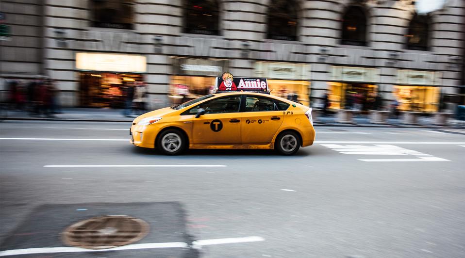 Prius_Taxi_in_New_York_(8593538379)