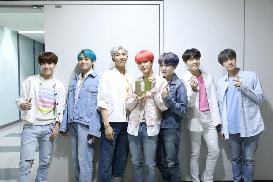 Bts Ariana Grande Taylor Swift Billie Eilish The Beatles