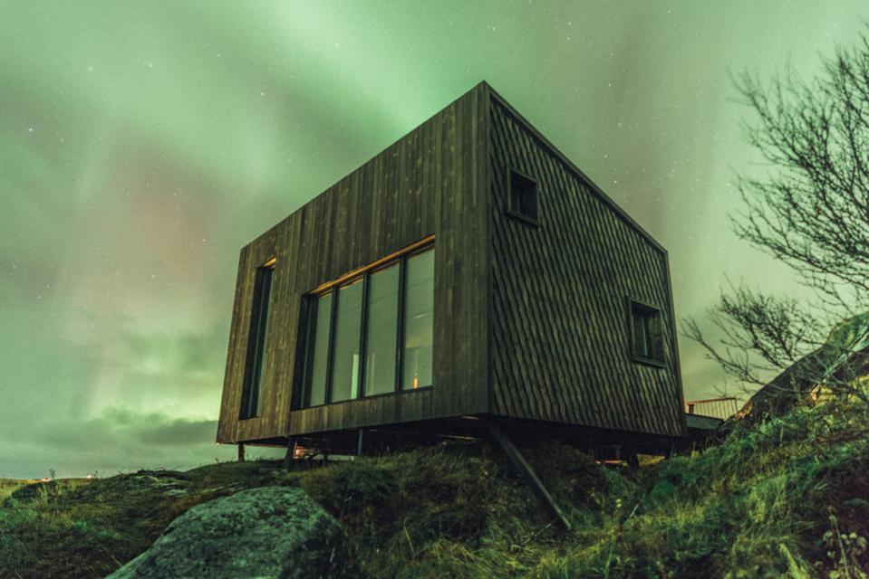 Arctic Hideaway northern lights