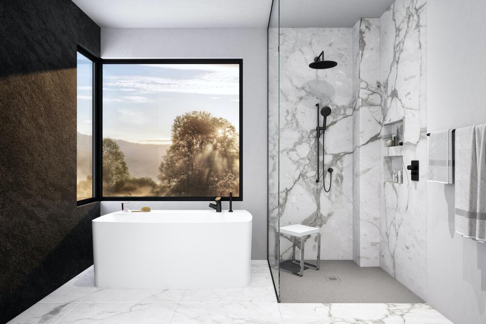 A freestanding contemporary tub by WETSTYLE.
