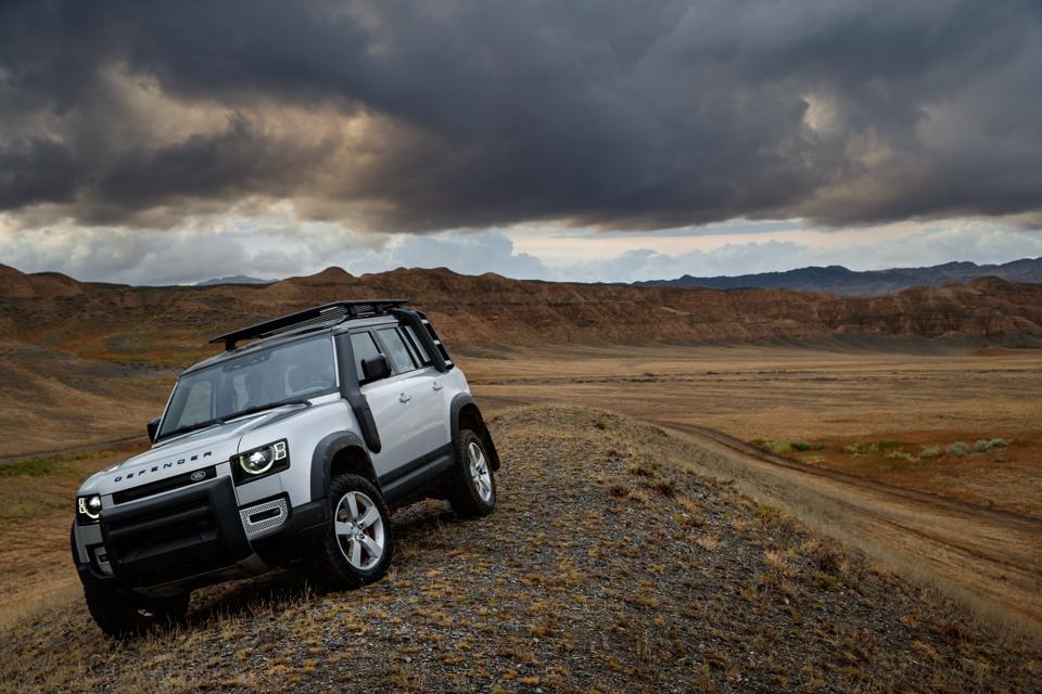 The New Defender Fully Embraces The Digital Age