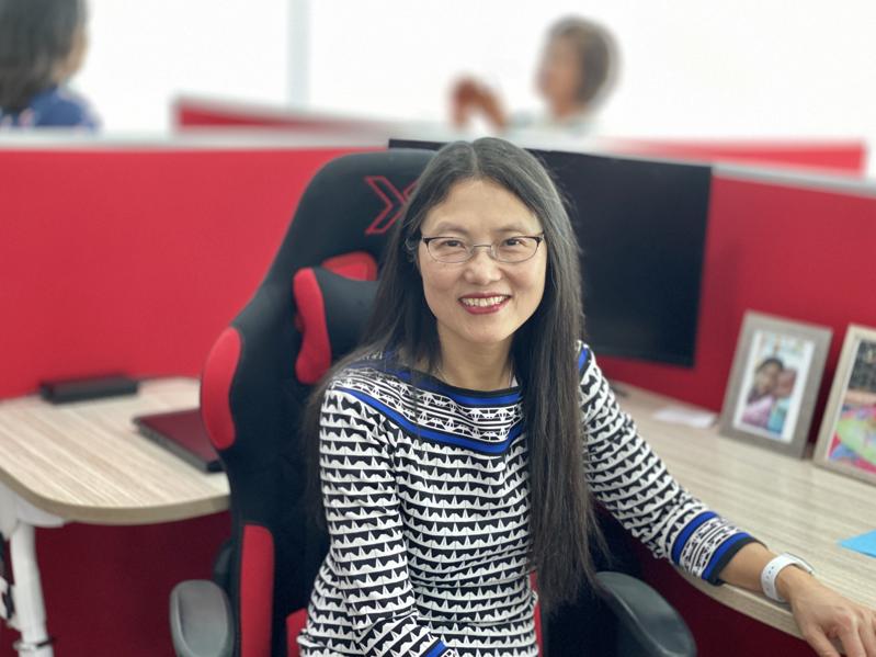 CEO Runs Her Cybersecurity Company From Sweet Home Chicago
