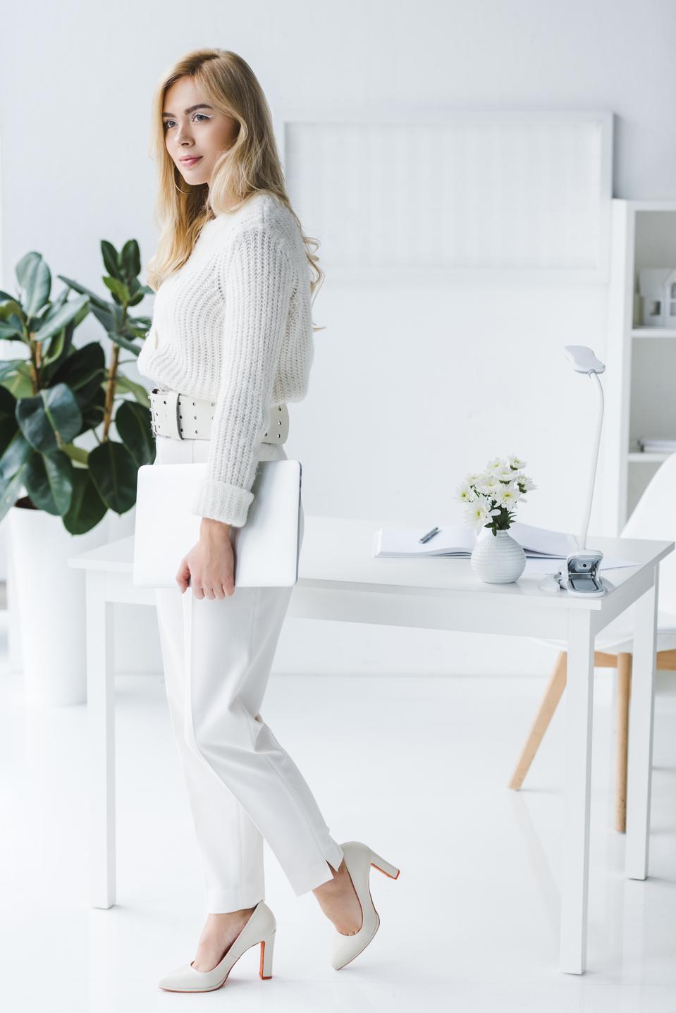 6 Young Entrepreneurs With Amazing Personal Brands | Stephanie Burns