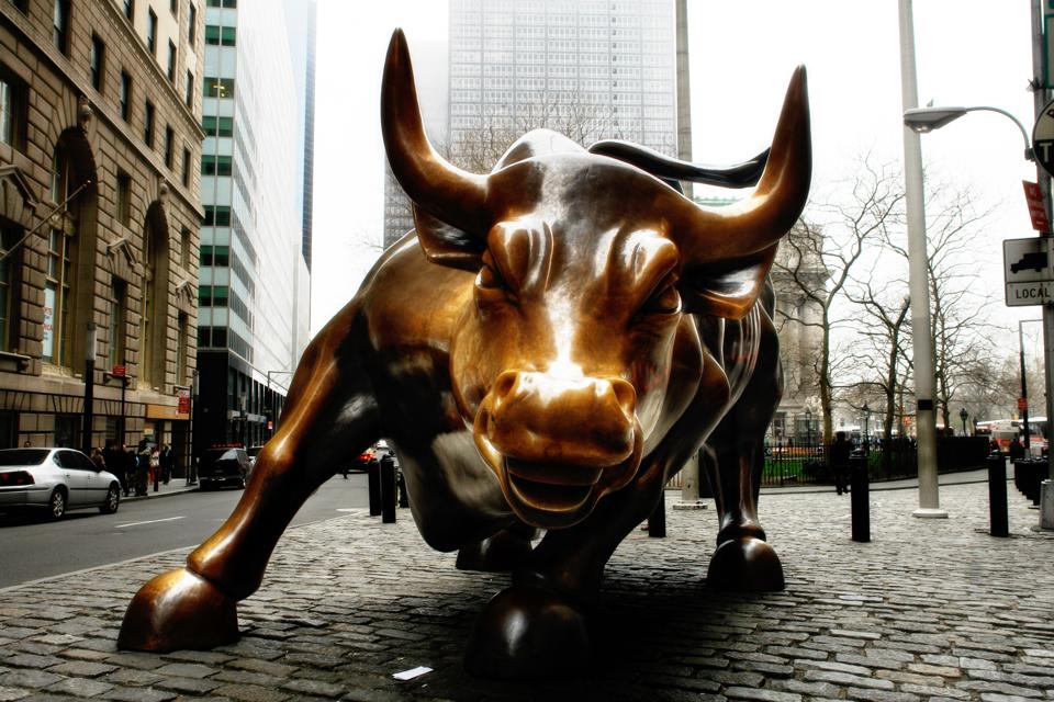 Wall Street Bull Sculpture