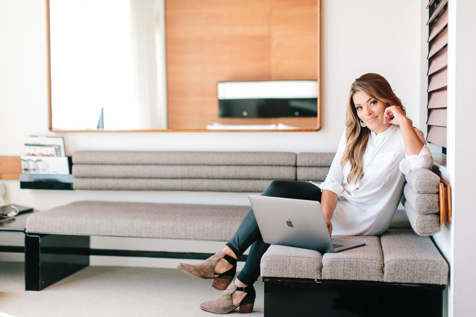 How Jasmine Star Went From Law School Student To Becoming An Entrepreneur S Go To Guide For Social Media Presence