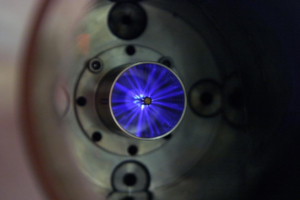 Plasma Ignition Sparks Higher Fuel Economy And Cleaner Emissions