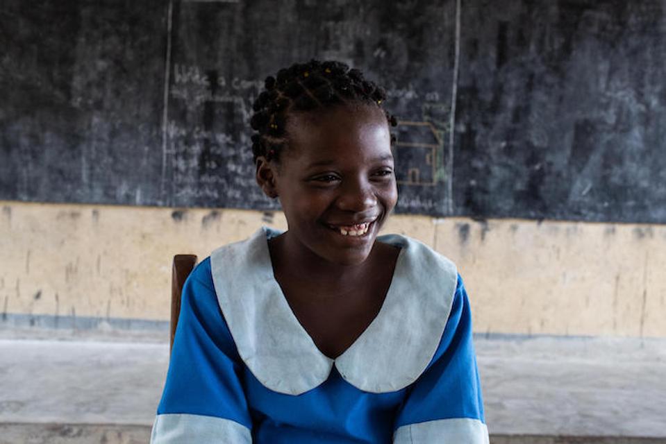 Clarisse was out of school for nearly three years after her family fled a secessionist rebellion in the Northwest Region of Cameroon. Now she attends class at a UNICEF-supported government primary school in Douala.